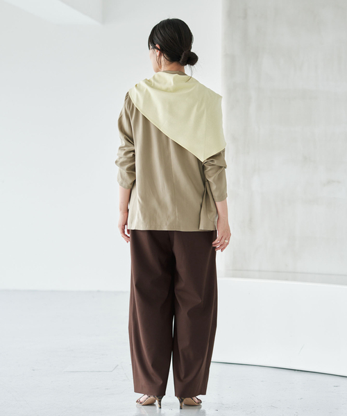 IENA(イエナ)の「《手洗い可》ウールMIXタックワイドパンツ(その他パンツ・レディース・ネイビー/チャコールグレー/ブラウン・34/38/36)」の16枚目の写真
