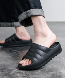 TELIC（テリック）の「TELIC テリック W-CLOUD 厚底シャークソールスライドサンダル/リカバリーサンダル（サンダル）」