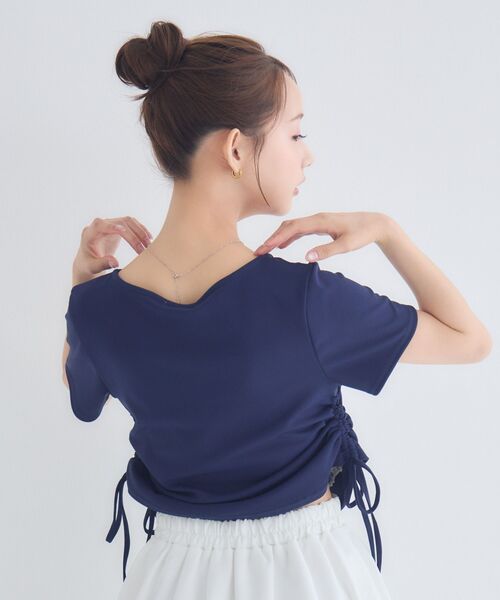 ems excite(エムズエキサイト)の「レイヤードサイドドロストカットソー(Tシャツ/カットソー・レディース・ダークブルー/チャコールグレー/ナチュラル・FREE)」の8枚目の写真