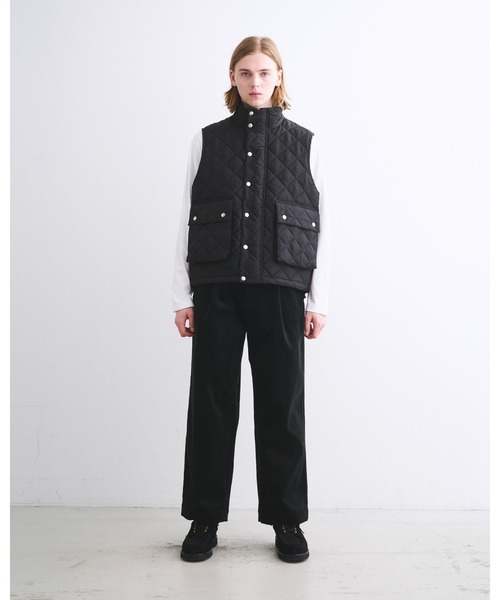 Traditional Weatherwear(トラディショナルウェザーウェア)の「ELGIN QUILTED VEST(ベスト・メンズ・ブラック×ブラック/ブラウン・36/38)」の4枚目の写真