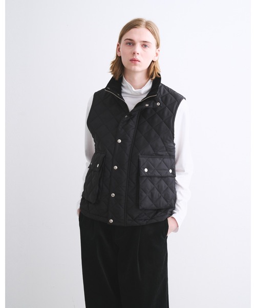 Traditional Weatherwear(トラディショナルウェザーウェア)の「ELGIN QUILTED VEST(ベスト・メンズ・ブラック×ブラック/ブラウン・36/38)」の7枚目の写真