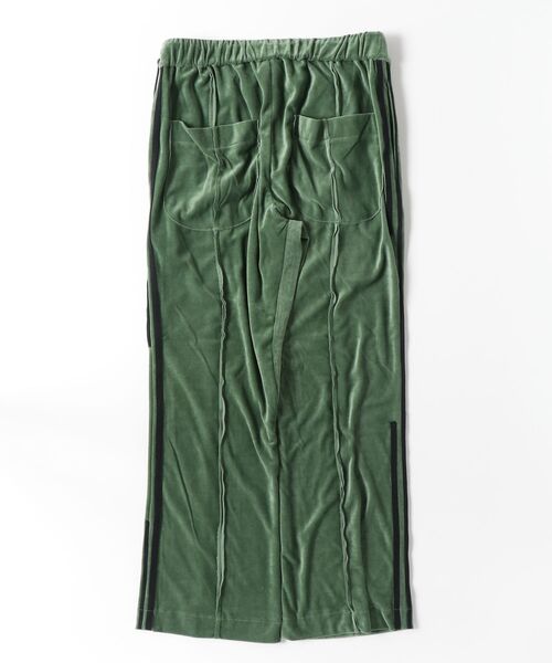 my beautiful landlet（マイビューティフルランドレット）の「【my beautiful landlet】 COTTON VELOUR TRACK FLARE PANTS（その他パンツ・メンズ・ネイビー/レッド/グリーン・1/0）」の4枚目の写真