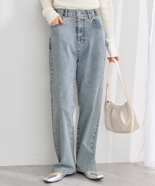 Viola e Viola（ヴィオラエヴィオラ）の「あったか裏起毛　隠しゴムストレートパンツ（デニムパンツ・レディース・ライトブルー/ネイビー/ダークネイビー・LL/M/L）」の2枚目の写真