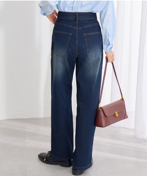 Viola e Viola（ヴィオラエヴィオラ）の「あったか裏起毛　隠しゴムストレートパンツ（デニムパンツ・レディース・ライトブルー/ネイビー/ダークネイビー・LL/M/L）」の13枚目の写真
