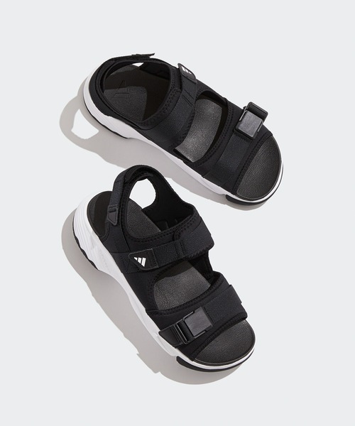adidas(アディダス)の「ライフスタイル サンダル / LIFESTYLE SANDAL / アディダス adidas スニーカーサンダル(サンダル・メンズ・ブラック×ホワイト・26.5cm/25.5cm/27.5cm/28.5cm/24.5cm/22.5cm/23.5cm)」の1枚目の写真