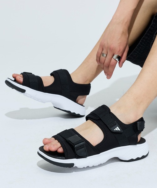 adidas(アディダス)の「ライフスタイル サンダル / LIFESTYLE SANDAL / アディダス adidas スニーカーサンダル(サンダル・メンズ・ブラック×ホワイト・26.5cm/25.5cm/27.5cm/28.5cm/24.5cm/22.5cm/23.5cm)」の4枚目の写真