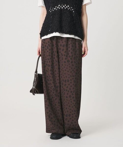 BEAUTY&YOUTH UNITED ARROWS(ビューティーアンドユースユナイテッドアローズ)の「ポリエステルブレンド レオパード イージーワイドパンツ(その他パンツ・レディース・ナチュラル/ダークブラウン・S/M)」の7枚目の写真