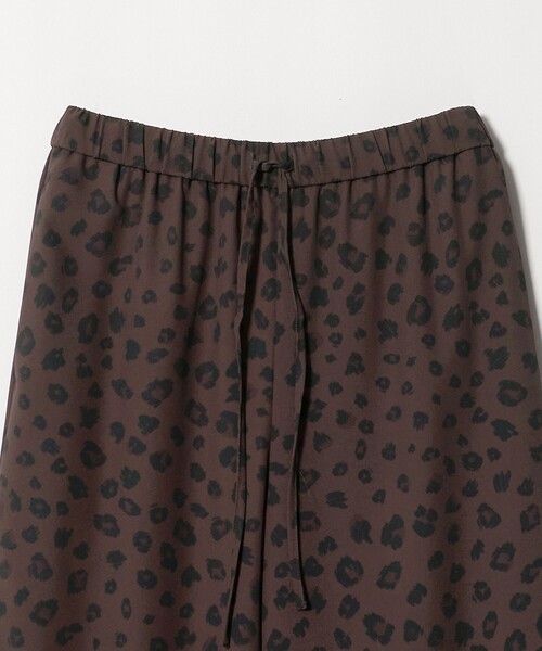 BEAUTY&YOUTH UNITED ARROWS(ビューティーアンドユースユナイテッドアローズ)の「ポリエステルブレンド レオパード イージーワイドパンツ(その他パンツ・レディース・ナチュラル/ダークブラウン・S/M)」の14枚目の写真