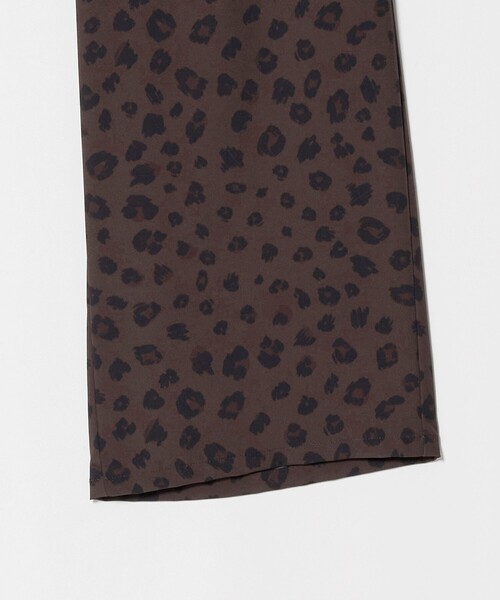 BEAUTY&YOUTH UNITED ARROWS(ビューティーアンドユースユナイテッドアローズ)の「ポリエステルブレンド レオパード イージーワイドパンツ(その他パンツ・レディース・ナチュラル/ダークブラウン・S/M)」の17枚目の写真
