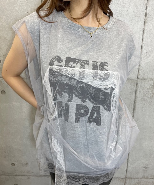 ROGER AND RAW(ロジャーアンドロウ)の「シフォンレースレイヤード プリントトップス(Tシャツ/カットソー・レディース・ホワイト/ブラック/グレー・FREE)」の14枚目の写真