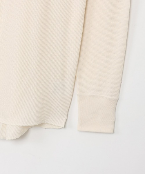 HANES(ヘインズ)の「【Hanes/ヘインズ】レディース Thermal for HER ヘンリーネックTシャツ(Tシャツ/カットソー・レディース・レッド/オフホワイト/グレー系・LARGE/MEDIUM)」の13枚目の写真