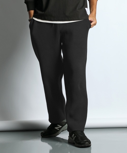 The DUFFER of ST.GEORGE(ザダファーオブセントジョージ)の「5G RIB KNIT EASY PANTS:5ゲージ リブニット イージーパンツ / 畦編み / ストレッチニット / レギュラーフィット ストレート(その他パンツ・メンズ・グレー/ブラック・X-LARGE/LARGE/MEDIUM)」の2枚目の写真