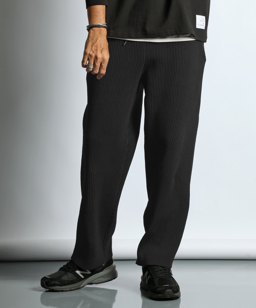The DUFFER of ST.GEORGE(ザダファーオブセントジョージ)の「5G RIB KNIT EASY PANTS:5ゲージ リブニット イージーパンツ / 畦編み / ストレッチニット / レギュラーフィット ストレート(その他パンツ・メンズ・グレー/ブラック・X-LARGE/LARGE/MEDIUM)」の5枚目の写真