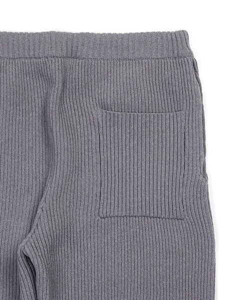 The DUFFER of ST.GEORGE(ザダファーオブセントジョージ)の「5G RIB KNIT EASY PANTS:5ゲージ リブニット イージーパンツ / 畦編み / ストレッチニット / レギュラーフィット ストレート(その他パンツ・メンズ・グレー/ブラック・X-LARGE/LARGE/MEDIUM)」の18枚目の写真