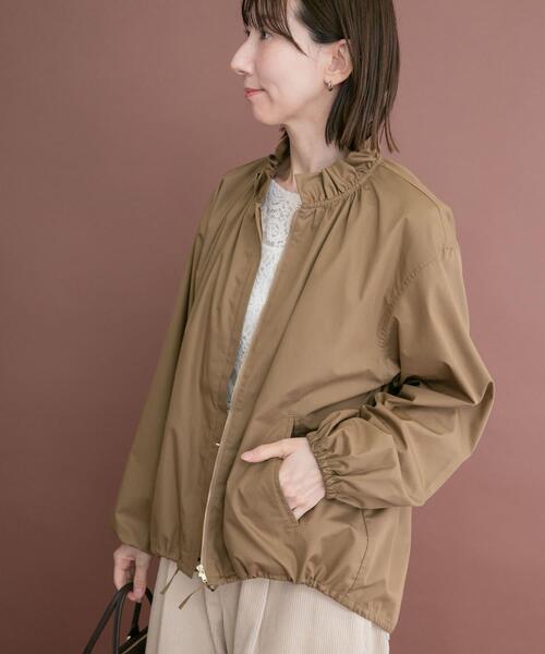 ITEMS URBANRESEARCH（アイテムズ アーバンリサーチ）の「フリル襟ブルゾン（ブルゾン・レディース・カーキ/ライトブラウン/ブラック・FREE）」の17枚目の写真