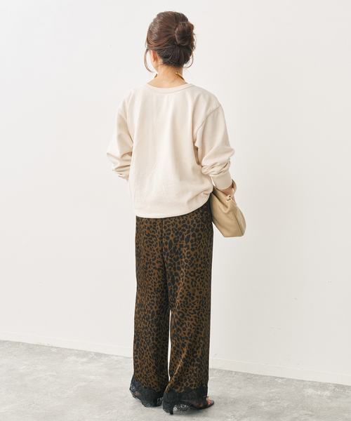 Spick & Span(スピックアンドスパン)の「Mixta /ミクスタ CREW NECK SWEAT クルーネックスウェット(スウェット・レディース・エメラルドブルー/アイボリー・SMALL)」の12枚目の写真