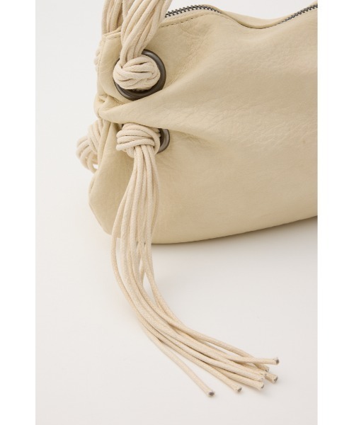 LAGUA GEM(ラグアジェム)の「FAUX LEATHER FRINGE バッグ(ショルダーバッグ・レディース・オフホワイト/ブラック・FREE)」の11枚目の写真
