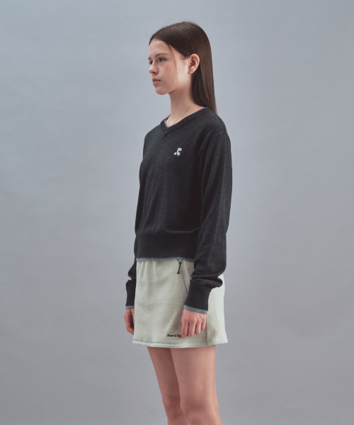 Rest&Recreation(レストアンドレクリエーション)の「LAYERED V-NECK WOOL KNIT - CHARCOAL(ニット/セーター・レディース・その他・LARGE/SMALL)」の3枚目の写真