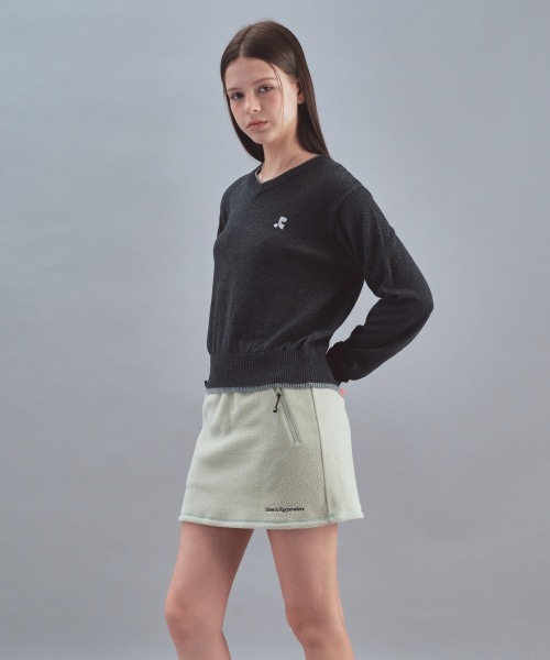 Rest&Recreation(レストアンドレクリエーション)の「LAYERED V-NECK WOOL KNIT - CHARCOAL(ニット/セーター・レディース・その他・LARGE/SMALL)」の5枚目の写真