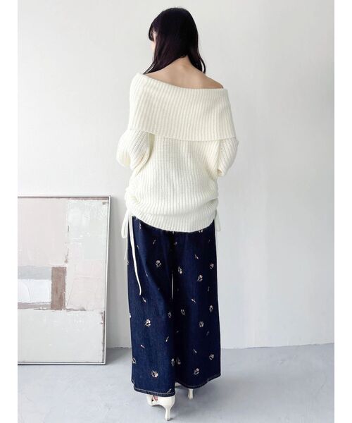 dazzlin(ダズリン)の「リトルフラワー刺繍デニム(デニムパンツ・レディース・ブルー/インディゴブルー・MEDIUM/SMALL)」の6枚目の写真