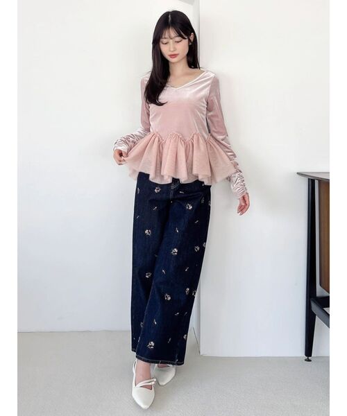 dazzlin(ダズリン)の「リトルフラワー刺繍デニム(デニムパンツ・レディース・ブルー/インディゴブルー・MEDIUM/SMALL)」の7枚目の写真