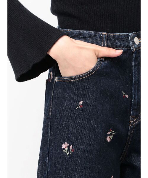 dazzlin(ダズリン)の「リトルフラワー刺繍デニム(デニムパンツ・レディース・ブルー/インディゴブルー・MEDIUM/SMALL)」の15枚目の写真