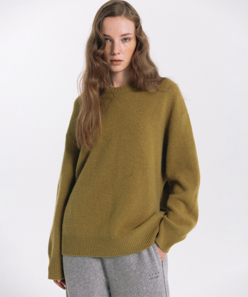 haag(ヘイグ)の「a round knit (olive)(ニット/セーター・レディース・その他・FREE)」の1枚目の写真