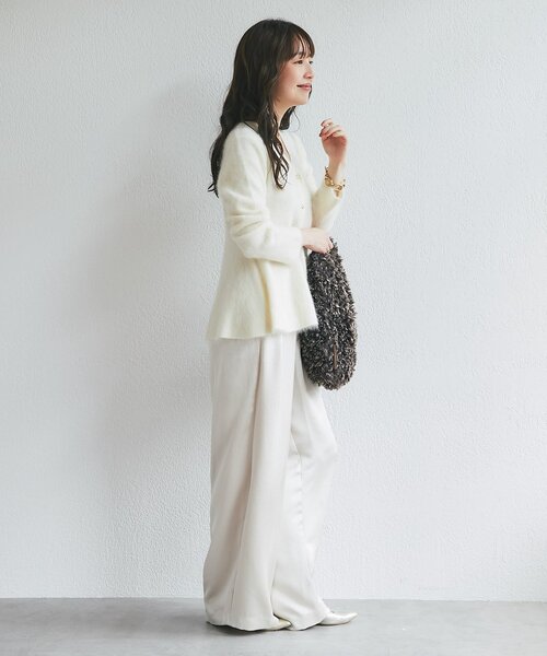 La boutique BonBon（ラブティックボンボン）の「ウールファーペプラムカーディガン（ニット/セーター・レディース・チャコールグレー/サックスブルー/オフホワイト・FREE）」の8枚目の写真