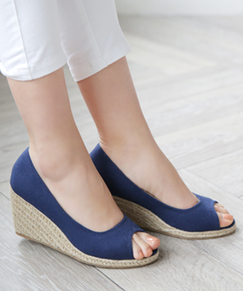 Luz Llena (glifeed） （ラズレナグリフィード）の「[8cmヒール]ジュートウェッジオープントゥパンプス（パンプス・レディース・ホワイト×ネイビー/インディゴブルー/カーキ/ブラック/アイボリー/ホワイト系その他/ピンク/レッド/ブラック系その他/イエロー/ベージュ・SMALL/LARGE/MEDIUM/X-LARGE）」の8枚目の写真