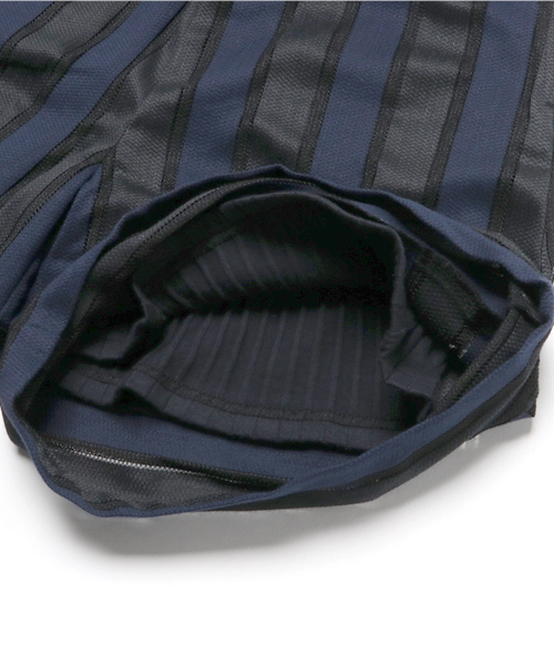 CHUBBYGANG(チャビーギャング)の「ボーダーラッセルワイドパンツ(その他パンツ・キッズ・ブラック/オフホワイト・130/160/140/150/110/120/100)」の7枚目の写真