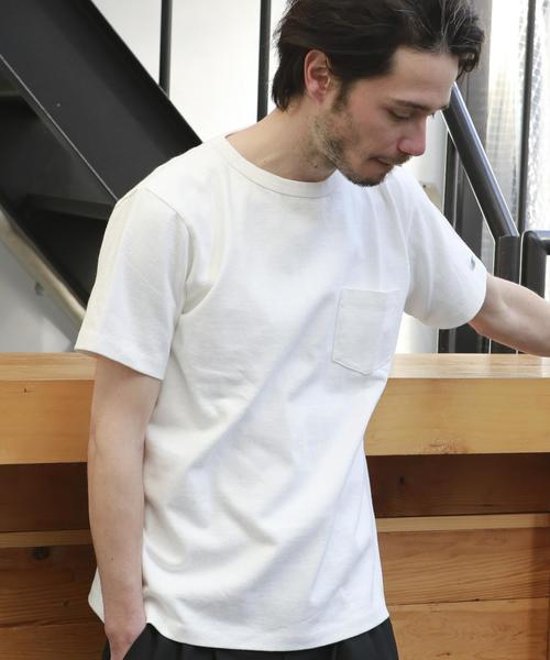 Champion（チャンピオン）の「別注 [チャンピオン] BC CHAMPION GLR ROCHE PK Tシャツ ◆（Tシャツ/カットソー・メンズ・オフホワイト/ブラック/グレー/ダークグリーン/コバルトブルー/パープル・LARGE/MEDIUM/SMALL）」の2枚目の写真