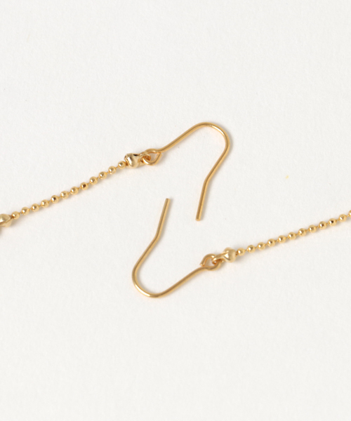 TONE SELECT GOODS(トーンセレクトグッズ)の「【m'no/エムノ】&triangleピアス(珊瑚ver.)(ピアス(両耳用)・レディース・ゴールド・FREE)」の3枚目の写真