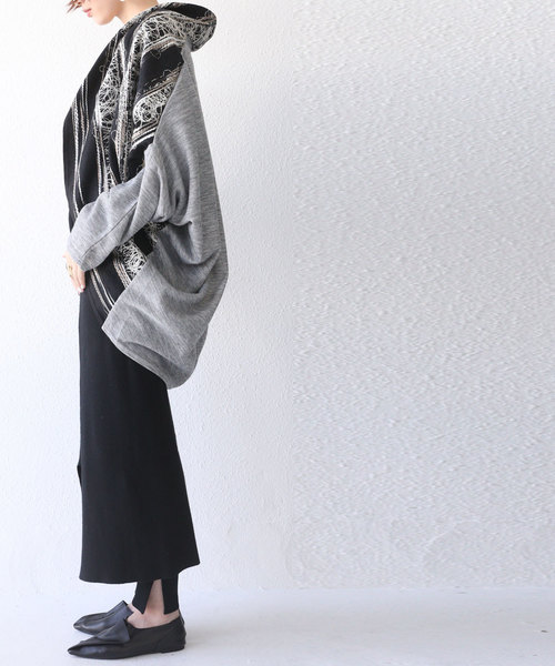 antiqua(アンティカ)の「刺繍柄ドルマンカーディガン(カーディガン/ボレロ・レディース・グレー系その他・FREE)」の7枚目の写真