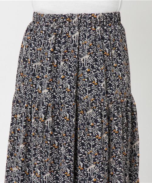 N.（N. Natural Beauty Basic）（エヌエヌナチュラルビューティーベーシック）の「フラワーティアードマキシスカート（スカート・レディース・イエロー系その他/ダークネイビー・MEDIUM）」の6枚目の写真