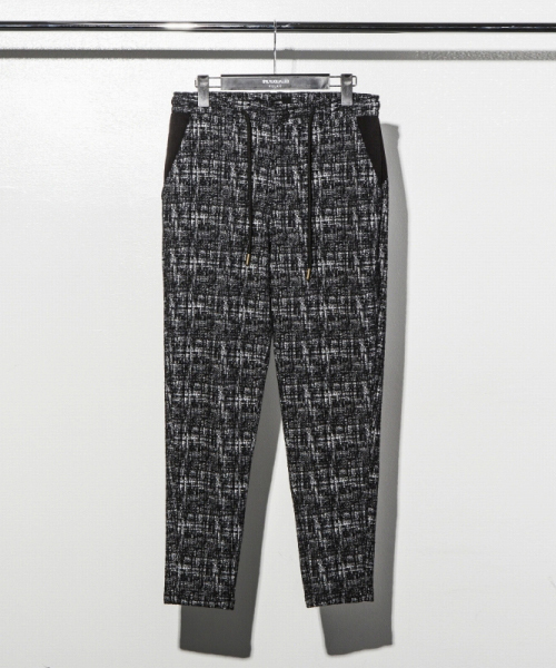 1PIU1UGUALE3  RELAX （ウノピゥウノウグァーレトレ リラックス）の「1PIU1UGUALE3 RELAX(ウノピゥウノウグァーレトレ)360°ストレッチツイードスラックス（その他パンツ・メンズ・ブラック/ネイビー・LARGE/SMALL/MEDIUM/X-LARGE/XX-LARGE）」の3枚目の写真