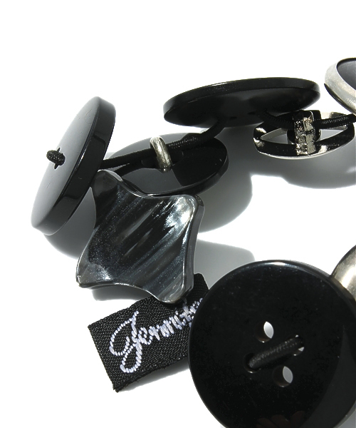 NANO universe(ナノユニバース)の「【JENNFER OUELLTTE】LBOD/ボタンヘアゴム(ヘアゴム・レディース・ブラック/ブラウン・FREE)」の3枚目の写真