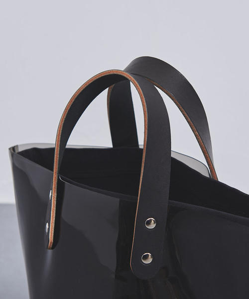 UNITED ARROWS（ユナイテッドアローズ）の「＜TEMBEA（テンベア）＞PVC  DELIVERY トートバッグ S†（トートバッグ・レディース・ホワイト/ケリー/ブラック・FREE）」の7枚目の写真