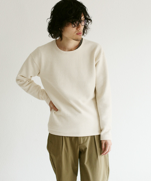 quadro（クオドロ）の「撚杢カノコラグランクルーネックプルオーバー（Tシャツ/カットソー・メンズ・キナリ/グレー/ベージュ/ブラウン・MEDIUM/LARGE）」の2枚目の写真