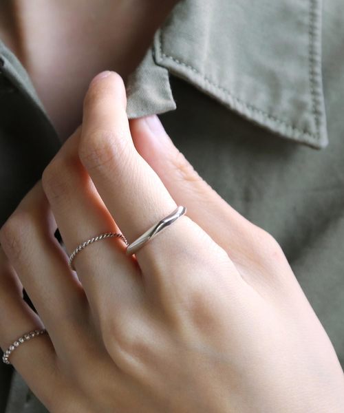 YArKA（ヤーカ）の「【YArKA/ヤーカ】silver925 7surface ring [nanaes]/シルバー925 7面デザインリング（リング・レディース・ブラック/シルバー/ゴールド・#11/#13/#15/#9/#19/#17/#21/#23）」の3枚目の写真