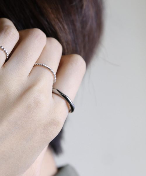 YArKA（ヤーカ）の「【YArKA/ヤーカ】silver925 7surface ring [nanaes]/シルバー925 7面デザインリング（リング・レディース・ブラック/シルバー/ゴールド・#11/#13/#15/#9/#19/#17/#21/#23）」の12枚目の写真