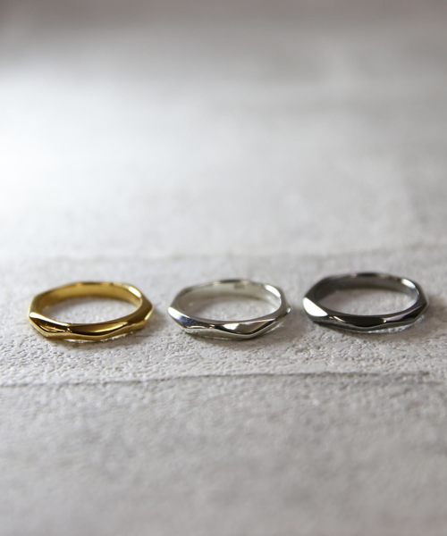 YArKA（ヤーカ）の「【YArKA/ヤーカ】silver925 7surface ring [nanaes]/シルバー925 7面デザインリング（リング・レディース・ブラック/シルバー/ゴールド・#11/#13/#15/#9/#19/#17/#21/#23）」の4枚目の写真