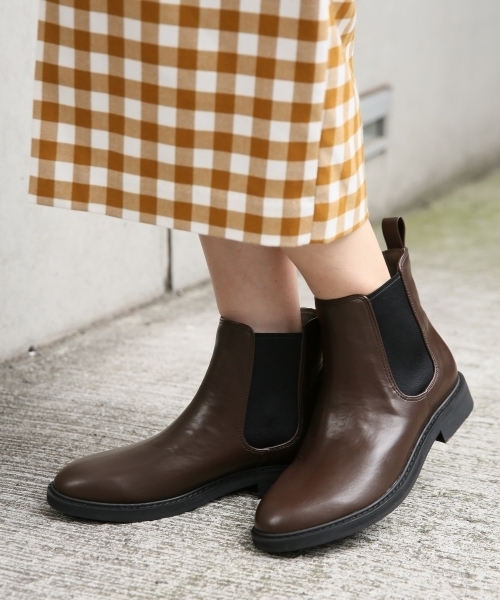 LOWRYS FARM（ローリーズファーム）の「サイドゴアブーツ　806804（ブーツ・レディース・オフホワイト/ブラック/ブラウン/ブラック系その他/アイボリー/ブラック系その他2/ブラック系その他3/ブラウン系その他・SMALL/MEDIUM/LARGE/X-LARGE）」の7枚目の写真