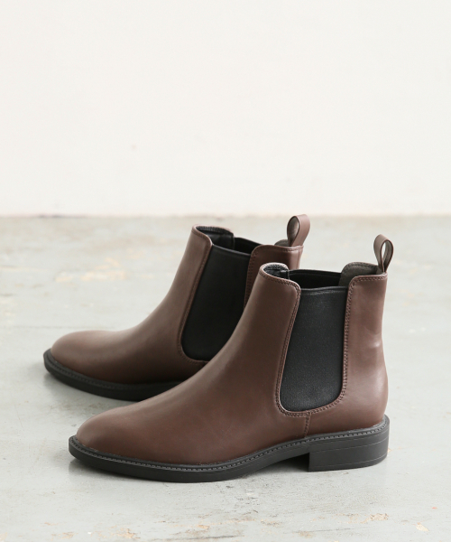 LOWRYS FARM（ローリーズファーム）の「サイドゴアブーツ　806804（ブーツ・レディース・オフホワイト/ブラック/ブラウン/ブラック系その他/アイボリー/ブラック系その他2/ブラック系その他3/ブラウン系その他・SMALL/MEDIUM/LARGE/X-LARGE）」の8枚目の写真