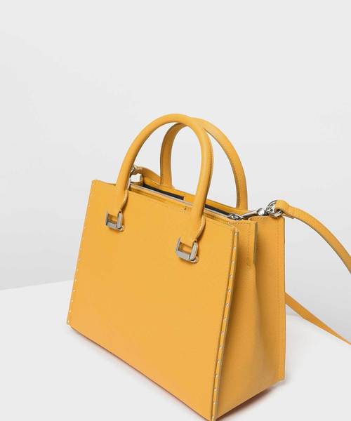 CHARLES & KEITH（チャールズ & キース）の「スタッズディテールトップハンドルバッグ / STUD DETAILS TOP HANDLE BAG（ハンドバッグ・レディース・ダークグリーン/マスタード/ピンク系その他/プラム・L）」の17枚目の写真