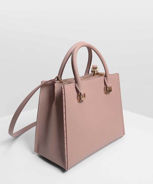 CHARLES & KEITH（チャールズ & キース）の「スタッズディテールトップハンドルバッグ / STUD DETAILS TOP HANDLE BAG（ハンドバッグ・レディース・ダークグリーン/マスタード/ピンク系その他/プラム・L）」の22枚目の写真
