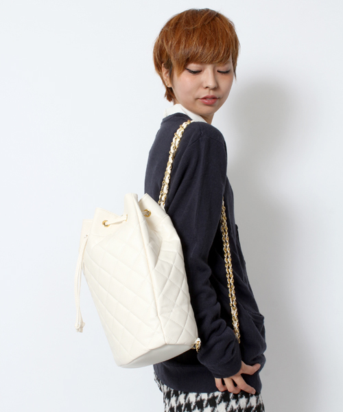 WEGO（ウィゴー）の「WEGO/キルティングチェーンリュック（バックパック/リュック・レディース・ブラック/ホワイト・FREE）」の2枚目の写真