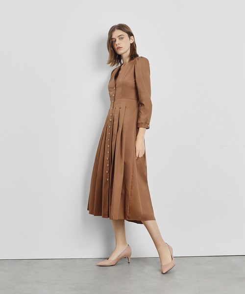 CHARLES & KEITH(チャールズ & キース)の「クラシック キトゥンパンプス / Classic Kitten Pumps(パンプス・レディース・ブラック/アイボリー/ライトアッシュグレー・22cm/22.5cm/23cm/23.5cm/24.5cm/25cm/25.5cm)」の17枚目の写真