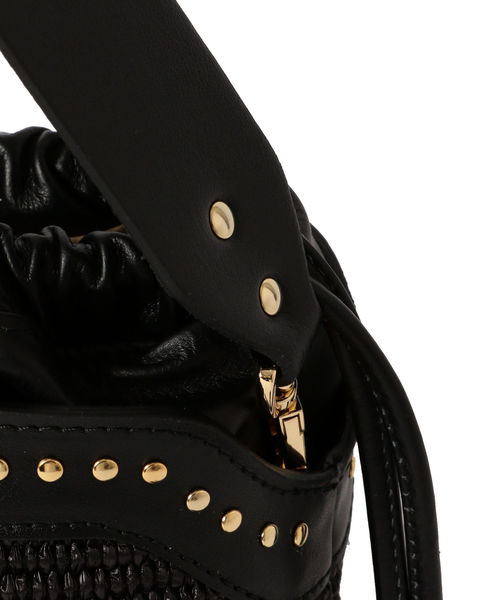 SHIPS(シップス)の「CHRISTIAN VILLA:ニュースタッズ(ショルダーバッグ・レディース・ブラック/ベージュ・ONE SIZE)」の9枚目の写真