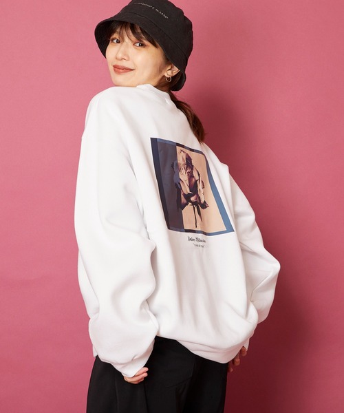 MEMENTISM（メメントイズム）の「裏起毛オーバーサイズプルオーバースウェットトレーナー　ユニセックス（スウェット・メンズ・ホワイト/ブラック/グレー/チャコール/ベージュ/ネイビー/パープル/ライトピンク/レッド/ワイン/オレンジ/グレー系その他2/ブラック系その他2/ホワイト系その他2/レッド系その他2/ピンク系その他2/ブルー系その他2/パープル系その他2/オレンジ系その他2/その他1/ホワイト系その他3/レッド系その他5/オレンジ系その他3/オレンジ系その他4/その他2/グレー系その他3/レッド系その他4/レッド系その他3/ピンク系その他4/ピンク系その他3/レッド系その他/オレンジ系その他/ピンク系その他/グレー系その他4/パープル系その他3/パープル系その他4/ブルー系その他5/ブルー系その他3/ブラック系その他4/ブラック系その他3/ホワイト系その他4/ベージュ系その他/ホワイト系その他/ブルー系その他/ブラック系その他/グレー系その他/パープル系その他/その他3/その他/グレー系その他6/クリーム/B/C/ブラック×ピンク/グレー×サックスブルー/グレー系その他5/ブラック×ブルー/ダークグリーン/レディッシュグレー/ヘザーグレー/サンドベージュ/カーキ/杢グレー/ライトベージュ/ブラウン系その他6/グリーン系その他4/ラベンダー/エメラルド/アーミー/アッシュグレー/ライトパープル/ブラウン系その他5/オートミール/ブルーグラス/ミント/ブラウン系その他2/オリーブドラブ/ブルー系その他7/ウィート/オリーブ/ホワイト×ブルー/ブラウン系その他3/ダークブルー/ライトグリーン/ライラック/グレイッシュブルー/グリーン系その他3/ライトグレー/パープル系その他6/ブラウン系その他4/ライトアッシュグレー/ベージュ系その他5/ミックスグレー/パープル系その他5/タン/White/ダークカーキ/トップグレー/グレー×ホワイト/モカ/A/レッドパープル/グリーン×ピンク/グレー×ピンク/チョコ/クリアグリーン/霜降りグレー/ホワイト×ピンク/ダークオリーブ/Black/ベージュ系その他2/チャコールグレー×ブラック/LT.Gray/セージグリーン/ホワイト系その他7/ベージュ×ブラック/プラム/ケリー/ブラック×ブラック/ブラック×グリーン/ブラック系その他6/ブラックミックス/ブラック系その他5/バイオレット/その他4/ブルーグレー/ライム/ベージュ系その他6/ブラック×レッド/モスグリーン/ライトブルーグレー/グレー系その他7/ホワイト×ブラック/ライトグレー系1/ライトグレー系6/ライトグレー系7/その他14/ライトグレー系/ライトグレー系4/その他10/その他12/ホワイト系4/ホワイト系1/ホワイト系3/ホワイト系7/その他11/ホワイト系6/ホワイト系5/その他16/ホワイト系9/ホワイト系8/ベージュ系8/その他18/その他19/ライトグリーン系2/ライトグリーン系1/ライトグリーン系/ライトグリーン系5/ライトグリーン系4/ライトグリーン系3/その他15/ライトグリーン系7/ネイビー系1/ネイビー系/ライトグリーン系8/ベージュ系5/ブルー系9/ネイビー系2/その他17/ブラック系/ブラック系3/ブラック系6/ベージュ系6/ベージュ系9/グレー系3/グレー系6/ライトグリーン系6/ライトグリーン系9/ホワイト系2/ライトグレー系2/ライトグレー系5/グレー系/ライトグレー系9/グレー系9/ブルー系1/ネイビー系5/ネイビー系8/その他13/ブラック系9/ライトグレー系8/グレー系4/グレー系2/グレー系7/グレー系1/グレー系5/ベージュ系2/ベージュ系/ベージュ系1/ブラック系4/グレー系8/ブラック系2/ブラック系1/ブラック系8/ブラック系7/ブラック系5/ライトグレー系3/ピンク系2/ピンク系7/ブルー系8/ピンク系6/ピンク系9/ピンク系5/ピンク系8/ブルー系2/ピンク系1/ピンク系4/ホワイト系/ベージュ系3/ブルー系4/ブルー系3/ベージュ系7/ベージュ系4/ネイビー系4/ネイビー系3/ブルー系/ネイビー系9/ネイビー系7/ブルー系7/ブルー系6/ピンク系3/ブルー系5/ネイビー系6・SMALL/MEDIUM/LARGE/X-LARGE/3/2/M size/L size）」の14枚目の写真