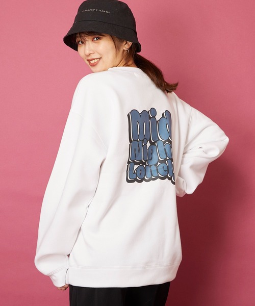 MEMENTISM（メメントイズム）の「裏起毛オーバーサイズプルオーバースウェットトレーナー　ユニセックス（スウェット・メンズ・ホワイト/ブラック/グレー/チャコール/ベージュ/ネイビー/パープル/ライトピンク/レッド/ワイン/オレンジ/グレー系その他2/ブラック系その他2/ホワイト系その他2/レッド系その他2/ピンク系その他2/ブルー系その他2/パープル系その他2/オレンジ系その他2/その他1/ホワイト系その他3/レッド系その他5/オレンジ系その他3/オレンジ系その他4/その他2/グレー系その他3/レッド系その他4/レッド系その他3/ピンク系その他4/ピンク系その他3/レッド系その他/オレンジ系その他/ピンク系その他/グレー系その他4/パープル系その他3/パープル系その他4/ブルー系その他5/ブルー系その他3/ブラック系その他4/ブラック系その他3/ホワイト系その他4/ベージュ系その他/ホワイト系その他/ブルー系その他/ブラック系その他/グレー系その他/パープル系その他/その他3/その他/グレー系その他6/クリーム/B/C/ブラック×ピンク/グレー×サックスブルー/グレー系その他5/ブラック×ブルー/ダークグリーン/レディッシュグレー/ヘザーグレー/サンドベージュ/カーキ/杢グレー/ライトベージュ/ブラウン系その他6/グリーン系その他4/ラベンダー/エメラルド/アーミー/アッシュグレー/ライトパープル/ブラウン系その他5/オートミール/ブルーグラス/ミント/ブラウン系その他2/オリーブドラブ/ブルー系その他7/ウィート/オリーブ/ホワイト×ブルー/ブラウン系その他3/ダークブルー/ライトグリーン/ライラック/グレイッシュブルー/グリーン系その他3/ライトグレー/パープル系その他6/ブラウン系その他4/ライトアッシュグレー/ベージュ系その他5/ミックスグレー/パープル系その他5/タン/White/ダークカーキ/トップグレー/グレー×ホワイト/モカ/A/レッドパープル/グリーン×ピンク/グレー×ピンク/チョコ/クリアグリーン/霜降りグレー/ホワイト×ピンク/ダークオリーブ/Black/ベージュ系その他2/チャコールグレー×ブラック/LT.Gray/セージグリーン/ホワイト系その他7/ベージュ×ブラック/プラム/ケリー/ブラック×ブラック/ブラック×グリーン/ブラック系その他6/ブラックミックス/ブラック系その他5/バイオレット/その他4/ブルーグレー/ライム/ベージュ系その他6/ブラック×レッド/モスグリーン/ライトブルーグレー/グレー系その他7/ホワイト×ブラック/ライトグレー系1/ライトグレー系6/ライトグレー系7/その他14/ライトグレー系/ライトグレー系4/その他10/その他12/ホワイト系4/ホワイト系1/ホワイト系3/ホワイト系7/その他11/ホワイト系6/ホワイト系5/その他16/ホワイト系9/ホワイト系8/ベージュ系8/その他18/その他19/ライトグリーン系2/ライトグリーン系1/ライトグリーン系/ライトグリーン系5/ライトグリーン系4/ライトグリーン系3/その他15/ライトグリーン系7/ネイビー系1/ネイビー系/ライトグリーン系8/ベージュ系5/ブルー系9/ネイビー系2/その他17/ブラック系/ブラック系3/ブラック系6/ベージュ系6/ベージュ系9/グレー系3/グレー系6/ライトグリーン系6/ライトグリーン系9/ホワイト系2/ライトグレー系2/ライトグレー系5/グレー系/ライトグレー系9/グレー系9/ブルー系1/ネイビー系5/ネイビー系8/その他13/ブラック系9/ライトグレー系8/グレー系4/グレー系2/グレー系7/グレー系1/グレー系5/ベージュ系2/ベージュ系/ベージュ系1/ブラック系4/グレー系8/ブラック系2/ブラック系1/ブラック系8/ブラック系7/ブラック系5/ライトグレー系3/ピンク系2/ピンク系7/ブルー系8/ピンク系6/ピンク系9/ピンク系5/ピンク系8/ブルー系2/ピンク系1/ピンク系4/ホワイト系/ベージュ系3/ブルー系4/ブルー系3/ベージュ系7/ベージュ系4/ネイビー系4/ネイビー系3/ブルー系/ネイビー系9/ネイビー系7/ブルー系7/ブルー系6/ピンク系3/ブルー系5/ネイビー系6・SMALL/MEDIUM/LARGE/X-LARGE/3/2/M size/L size）」の19枚目の写真